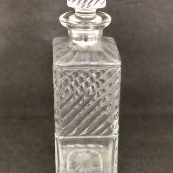 Antique Empty 1954 Old Mr. Boston Clear Glass Rum Bottle R174 with Glass Topper. - Picture 4 of 11
